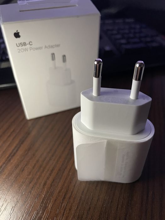 Зарядне Apple USB-C 20W