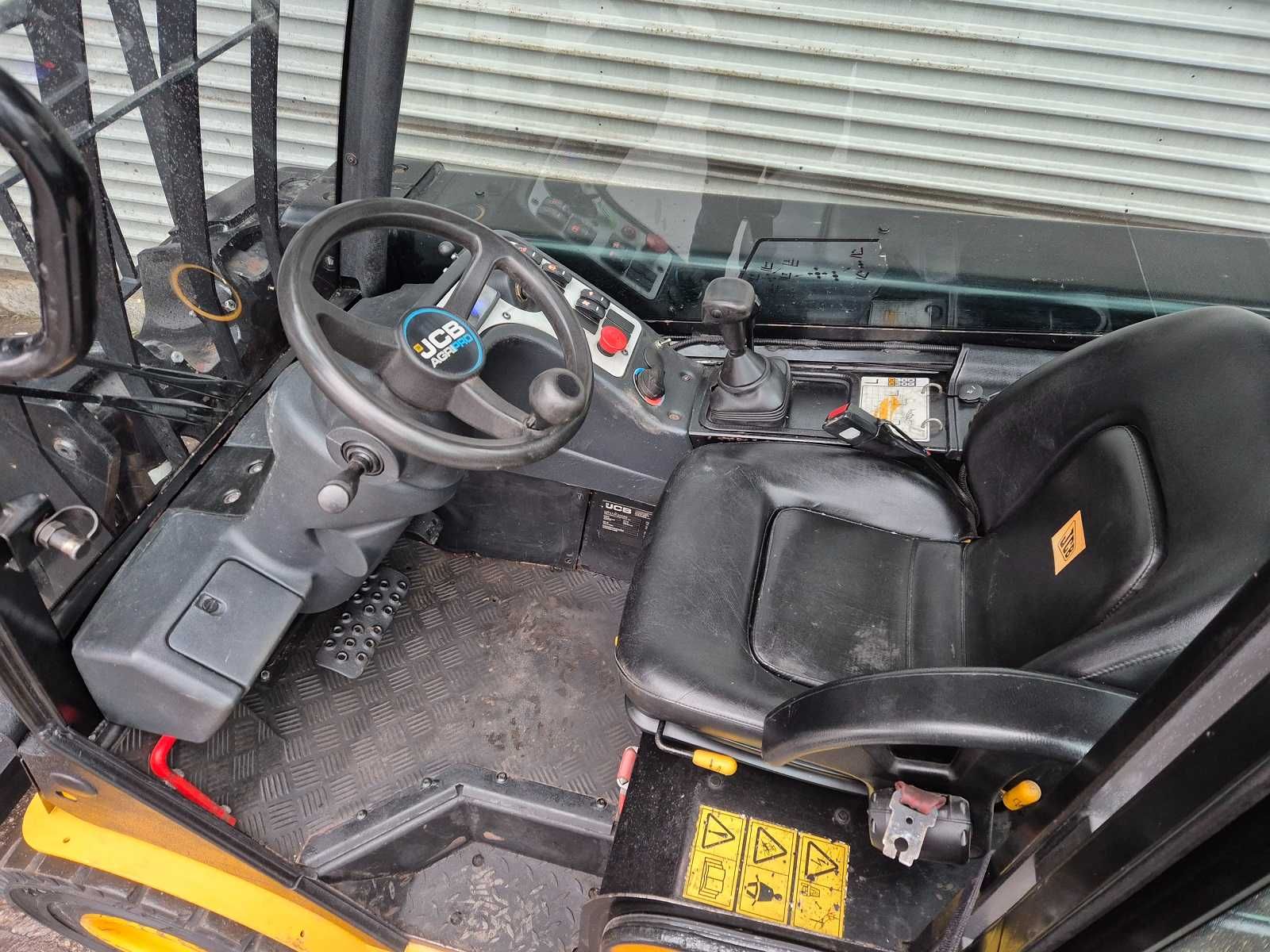 JCB TLT 30D • 2018r • diesel PERKINS • wózek widłowy teleskopowy