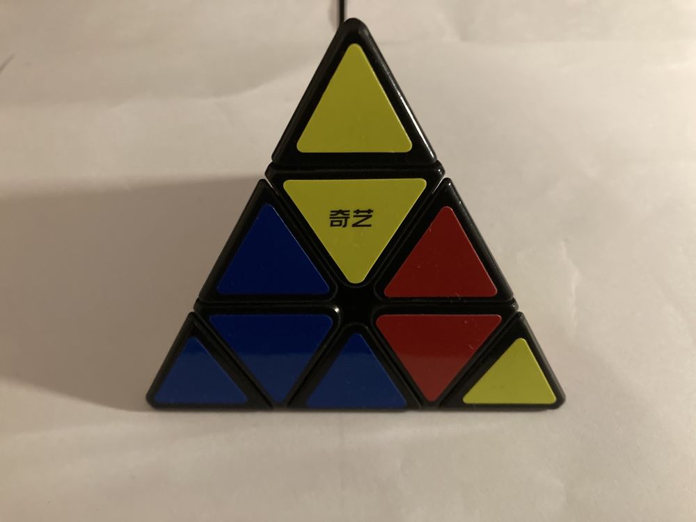 Kastka rubika trójkąt