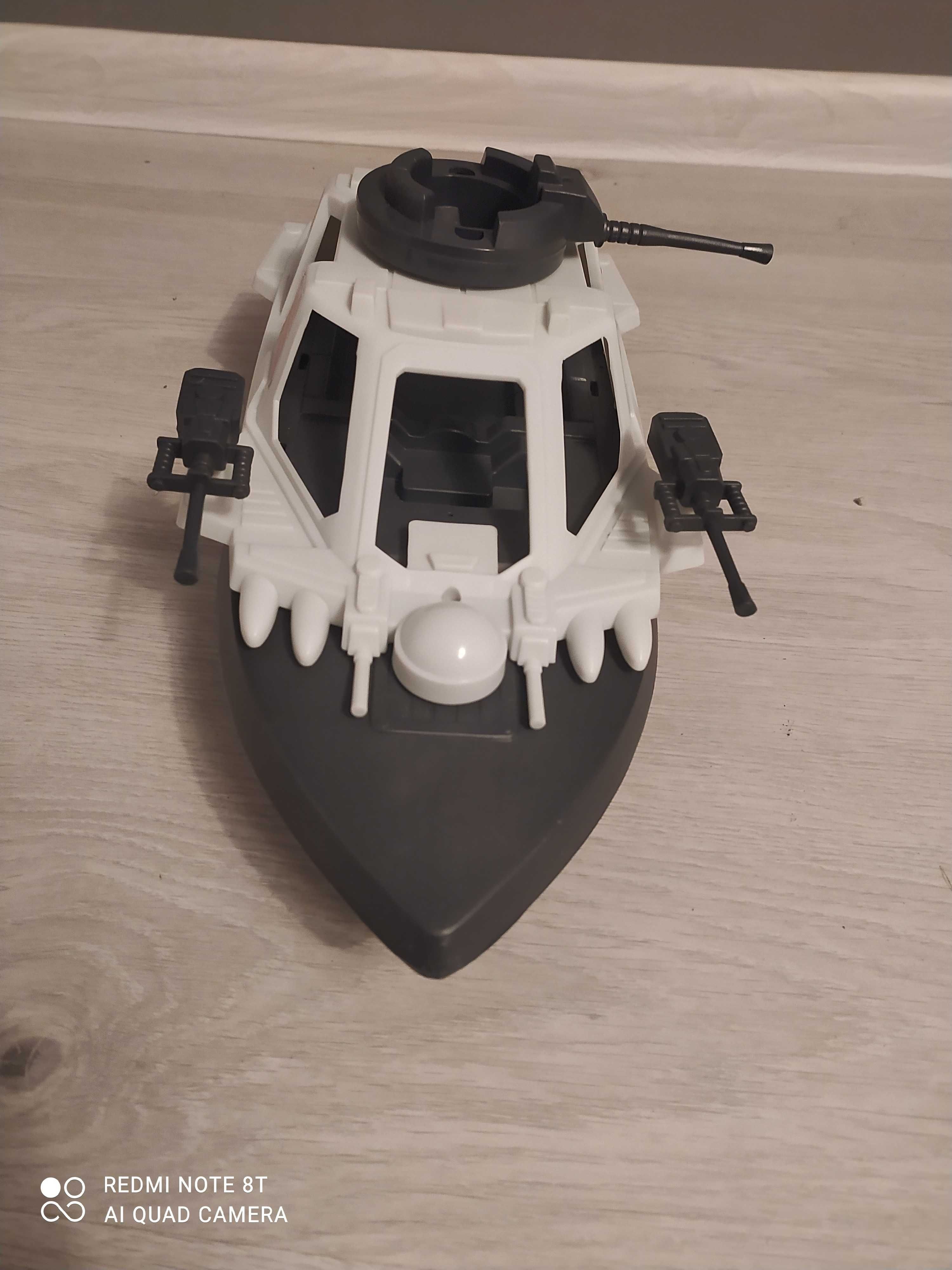 Sprzedam łódkę wojskową zabawkę dla dziecka