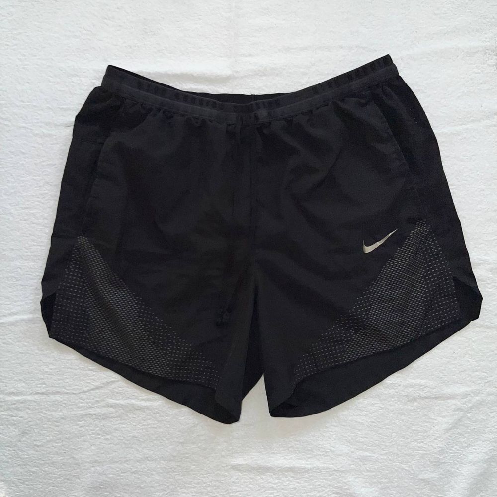 шорты nike running division черные мужские шорти термо спортивные 2в1