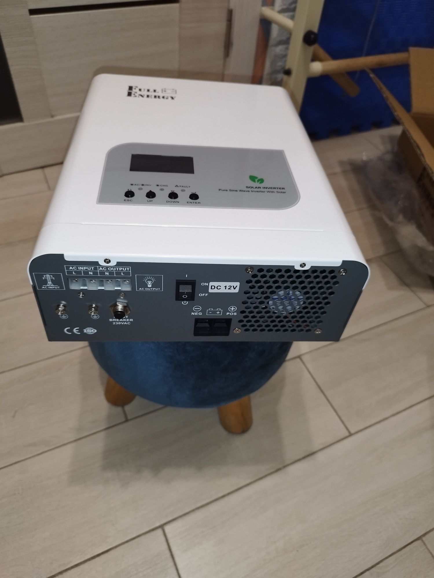 Безперебійник 12V 1000 VA, дуже якісний
