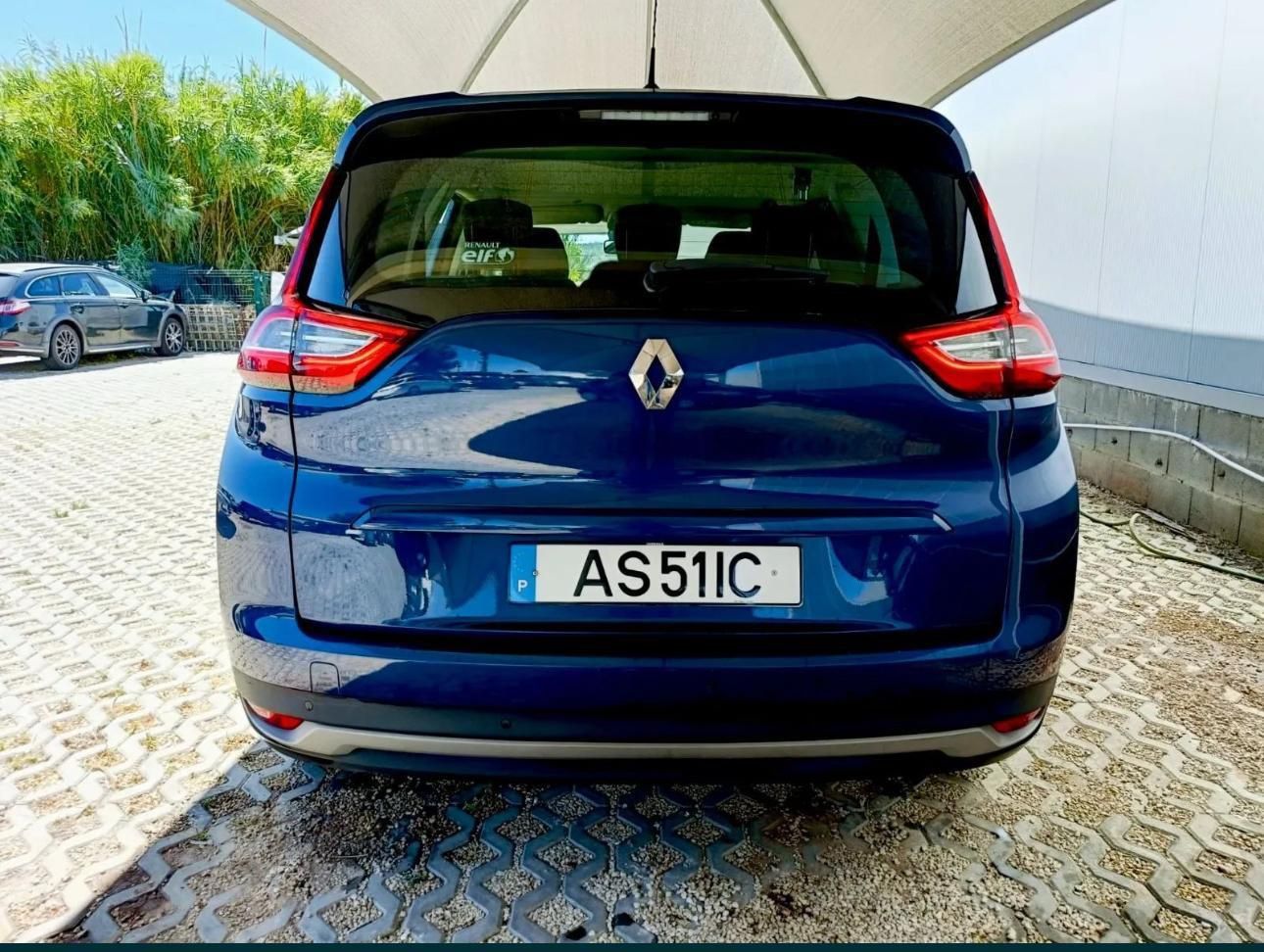 Renault Grand Scenic - 7 Lugares