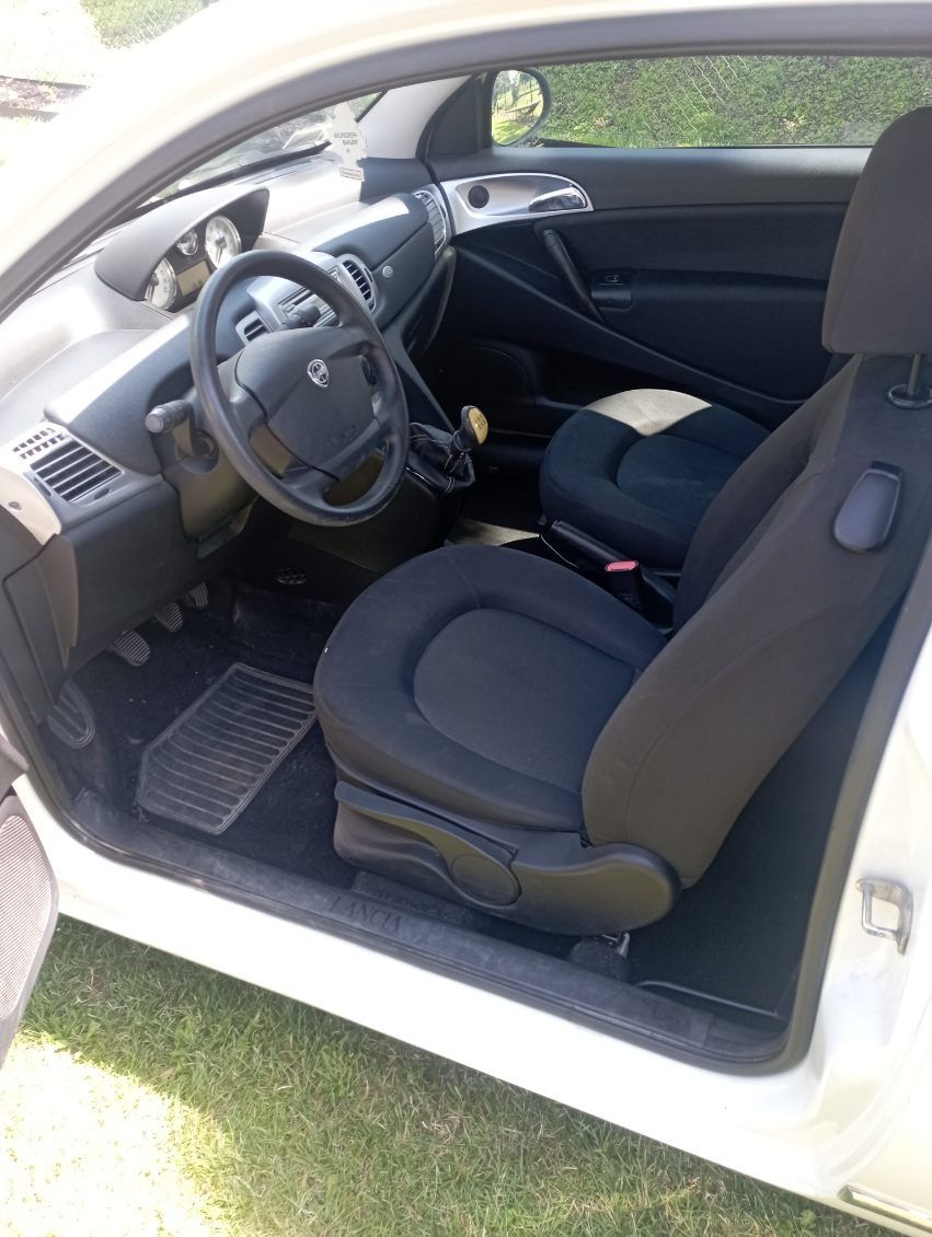 Lancia Ypsilon 1.2 D.I.V.A.