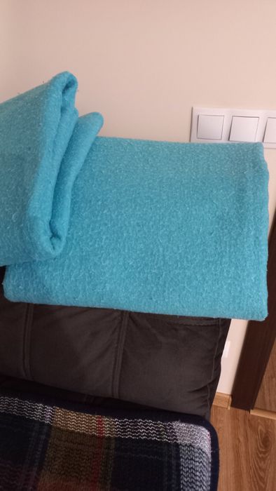 Плед шерстяной,два штуки, размер 145×170см