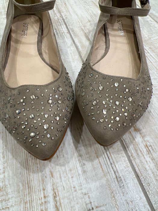 Балетки в стразах