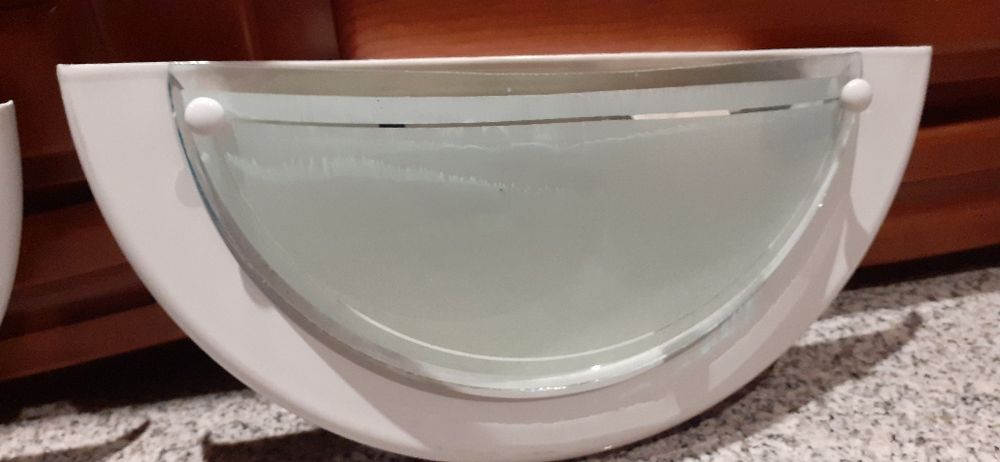 Dois Apliques usados