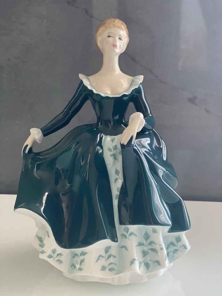 Royal Doulton, статуетка Janine, фарфор. Англія