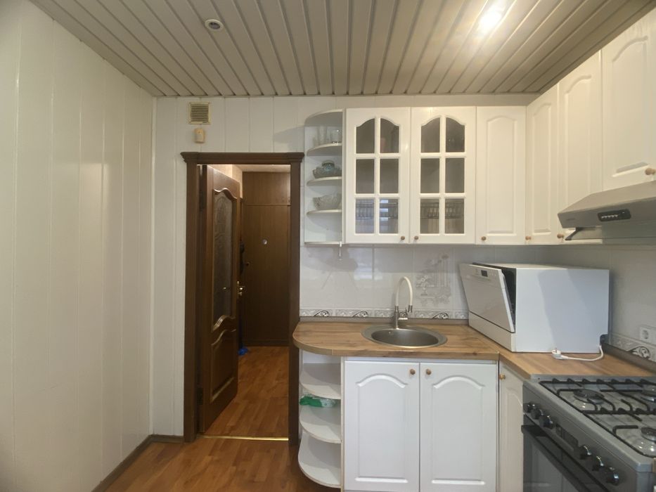 Продам 3-к кв с ремонтом 77м2 пр Героев Победа-6 Возможен безнал !