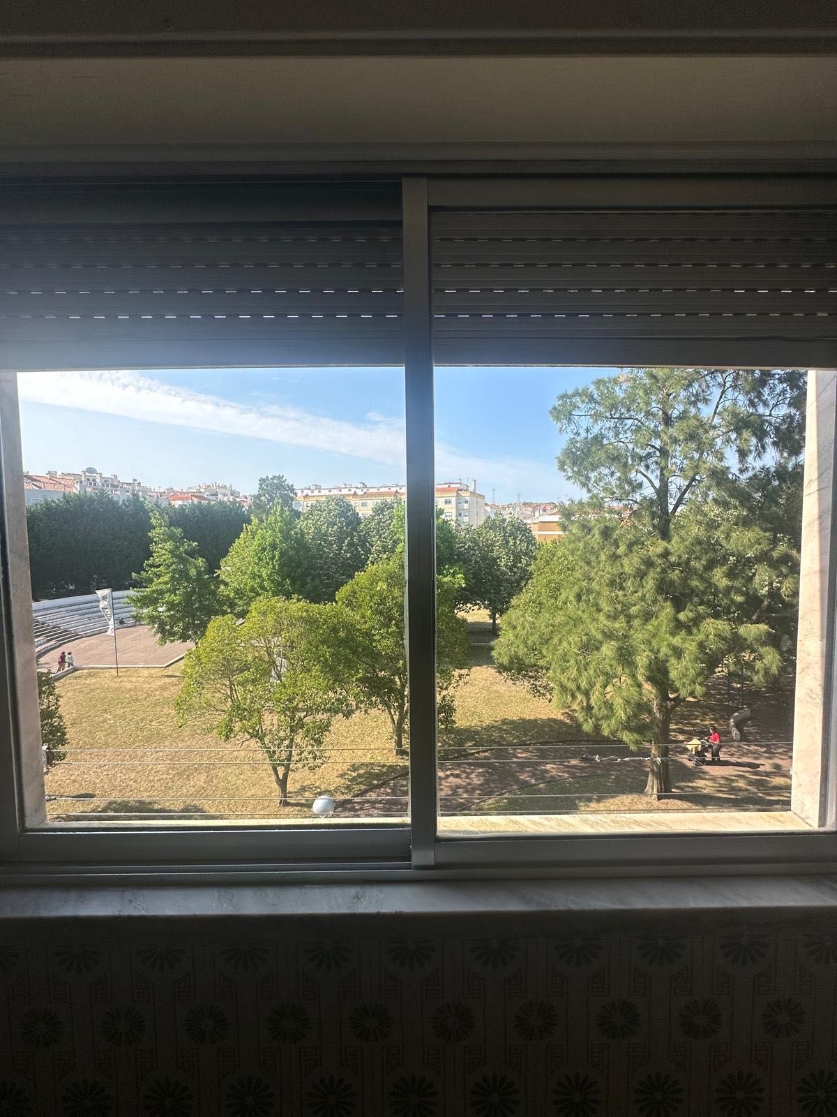 Aluga-se T3 em Massama - 1500€