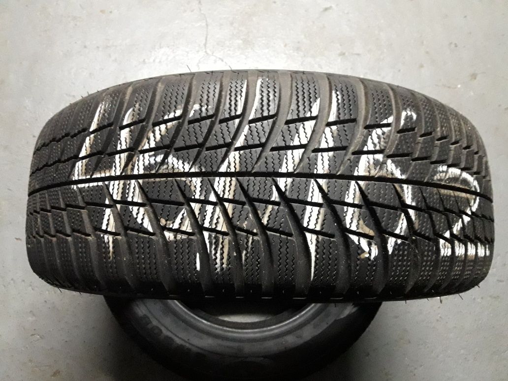 BRIDGESTONE 205/55R16 91H, pojedyńcza opona zimowa.