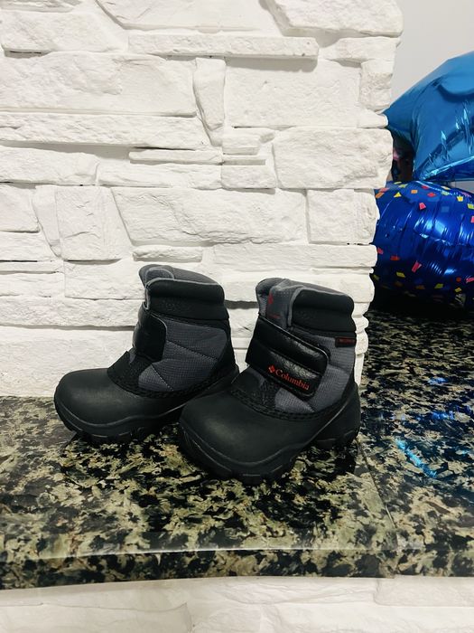 Зимове взуття Columbia розмір 25, гарний стан!