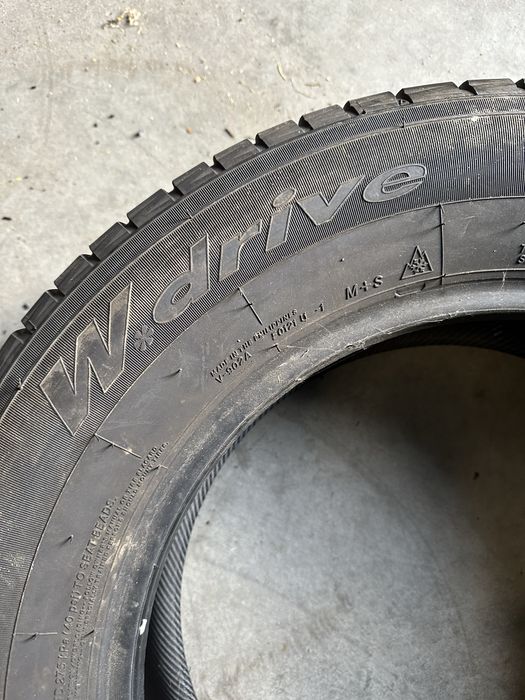 4x opony zimowe 215/65R16 Yokohama W Drive cena za komplet 5/6mm