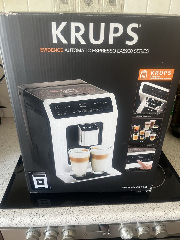 Ekspres krups EA8900