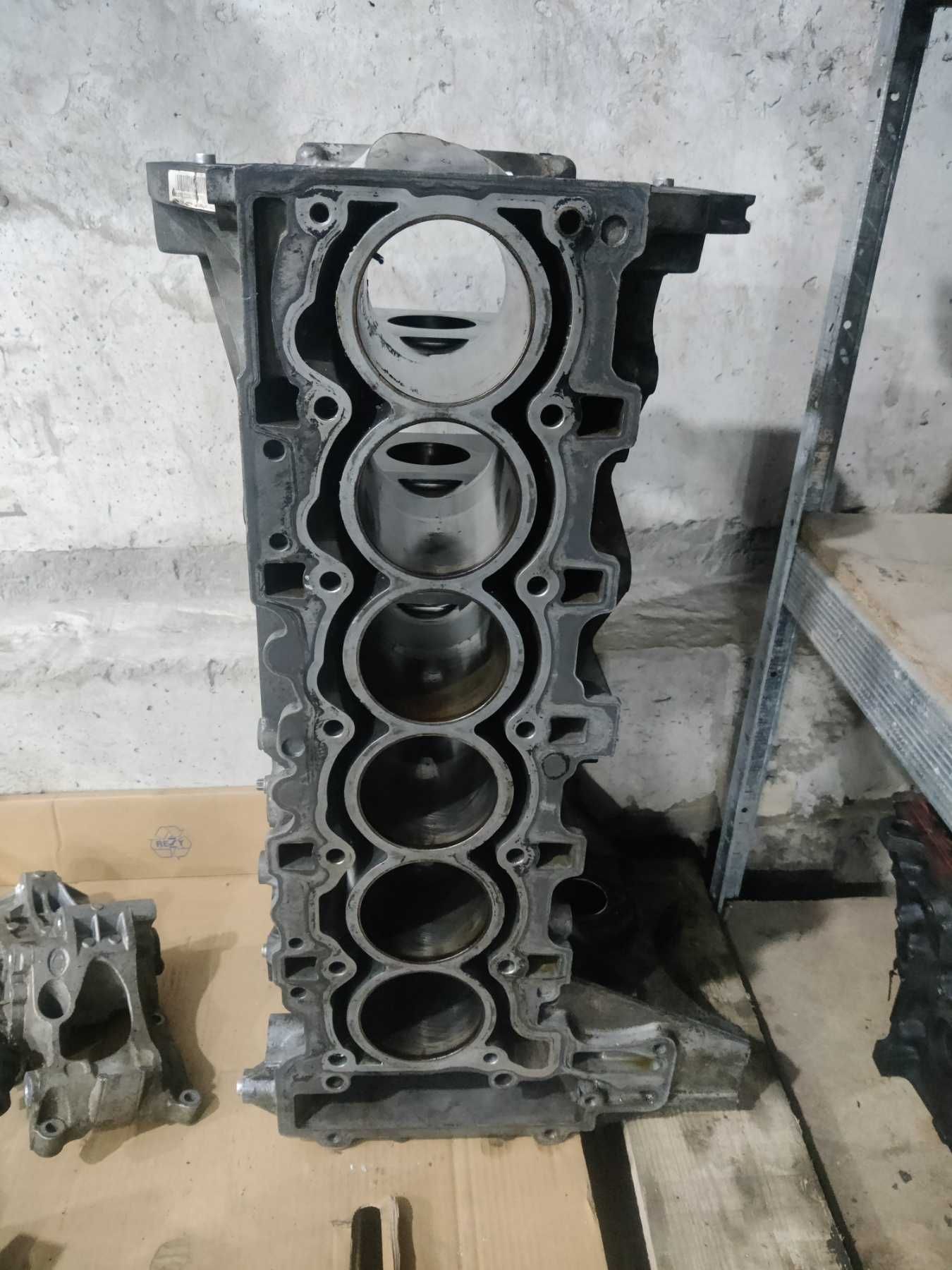 Блок двигателя BMW N52B25 E90 F10 e83
