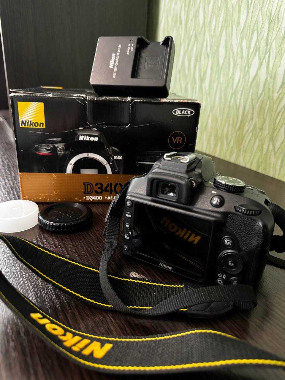Фотоапарат Nikon D3400 18-55 VR Kit