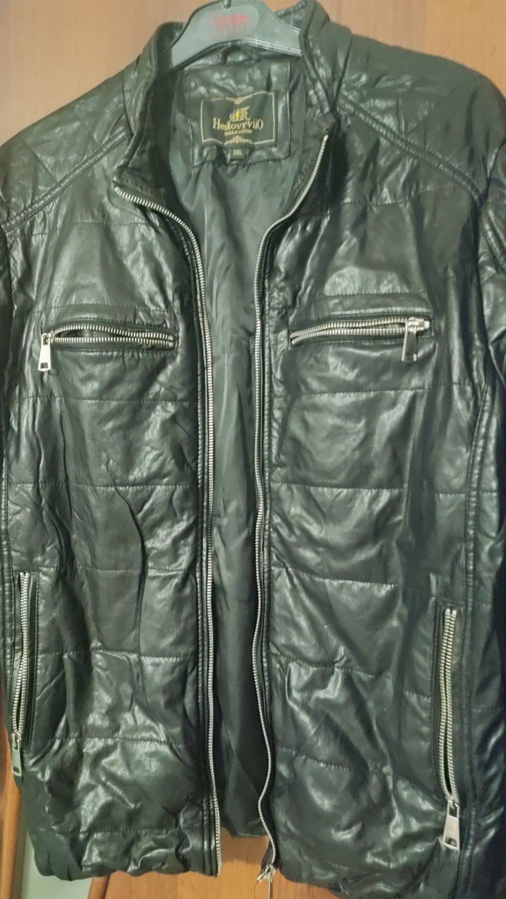 Курточка мужская, екокожа черная