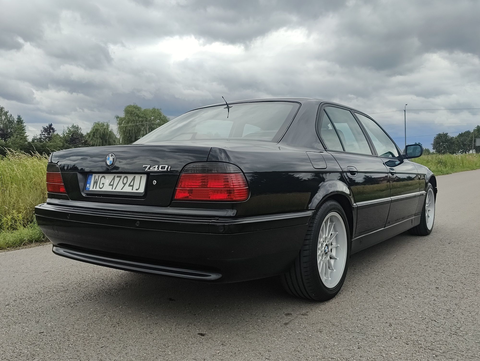 Koła BMW E38 styling 32 s32 8j i 9j z oponami.