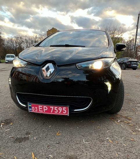 Renault Zoe рено зое 2015