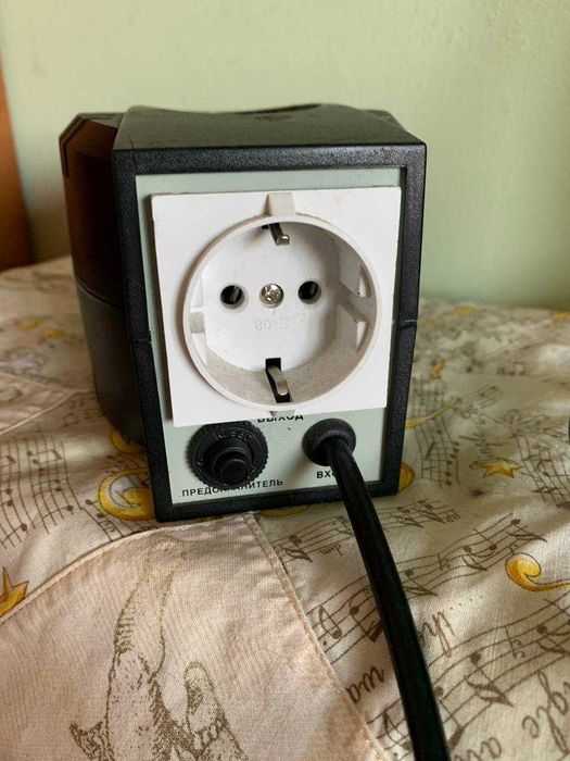 Стабілізатор напруги Luxeon AVR-500D