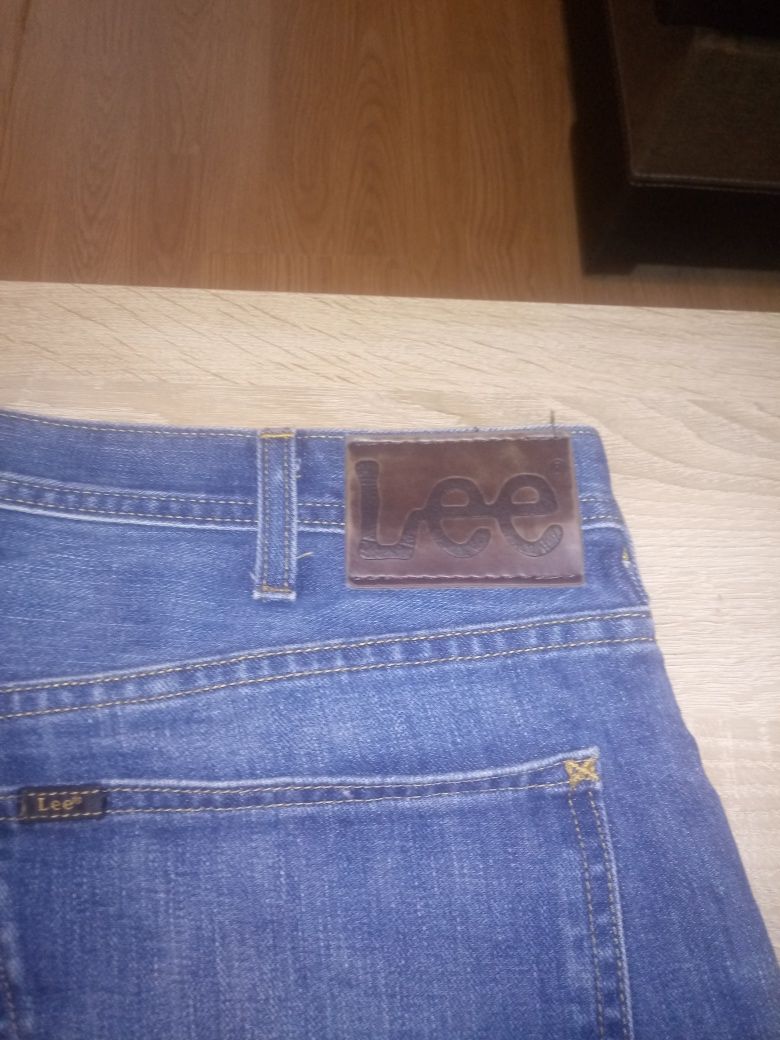 Spodnie jeansowe Lee. rozm. W36L32