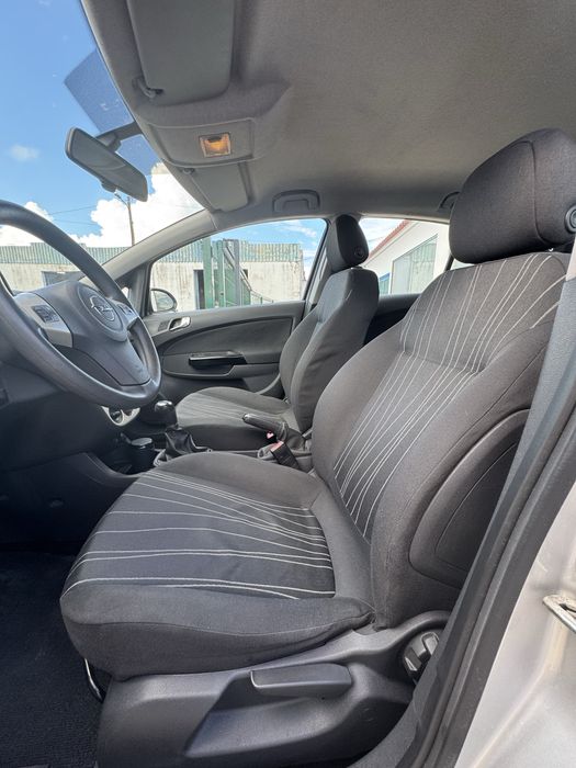 Opel Corsa 1.2 Enjoy