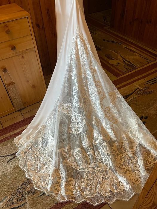 Suknia ślubna Allure Bridals 9469