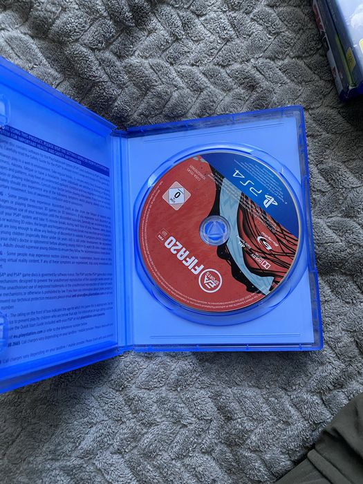 Диск для пс4 Fifa 20