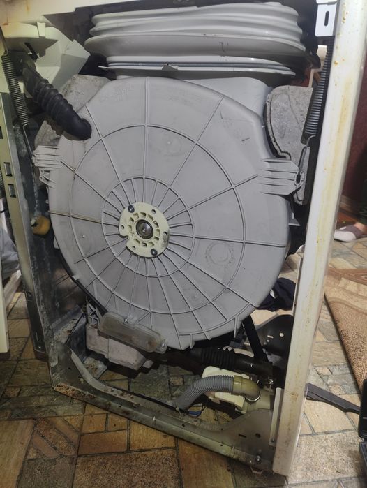 Whirlpool AWE 7515/1 на запчастини або під ремонт