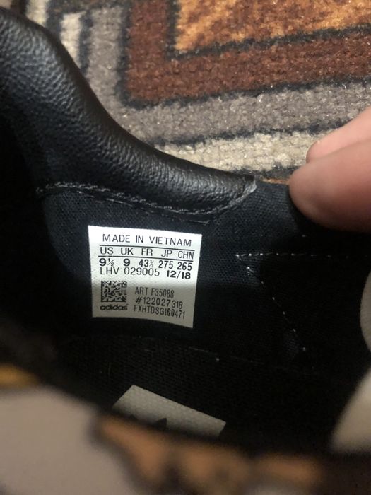 Лімітовані кеди adidas