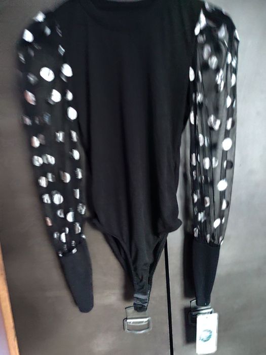 Sweterek body z tiulem s,m