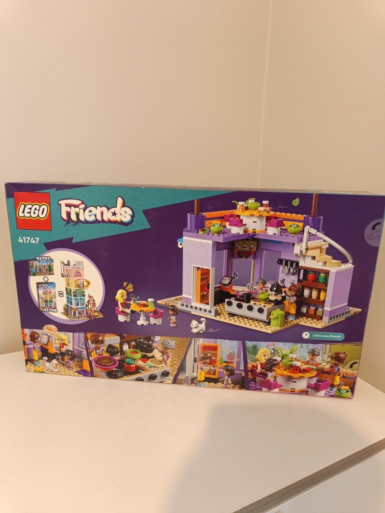 LEGO Friends 41747 - Jadłodajnia w Heartlake