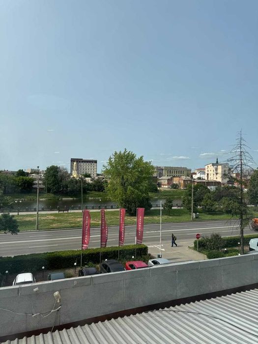 Gg  Продам 1 комн. квартиру - студию в центре города