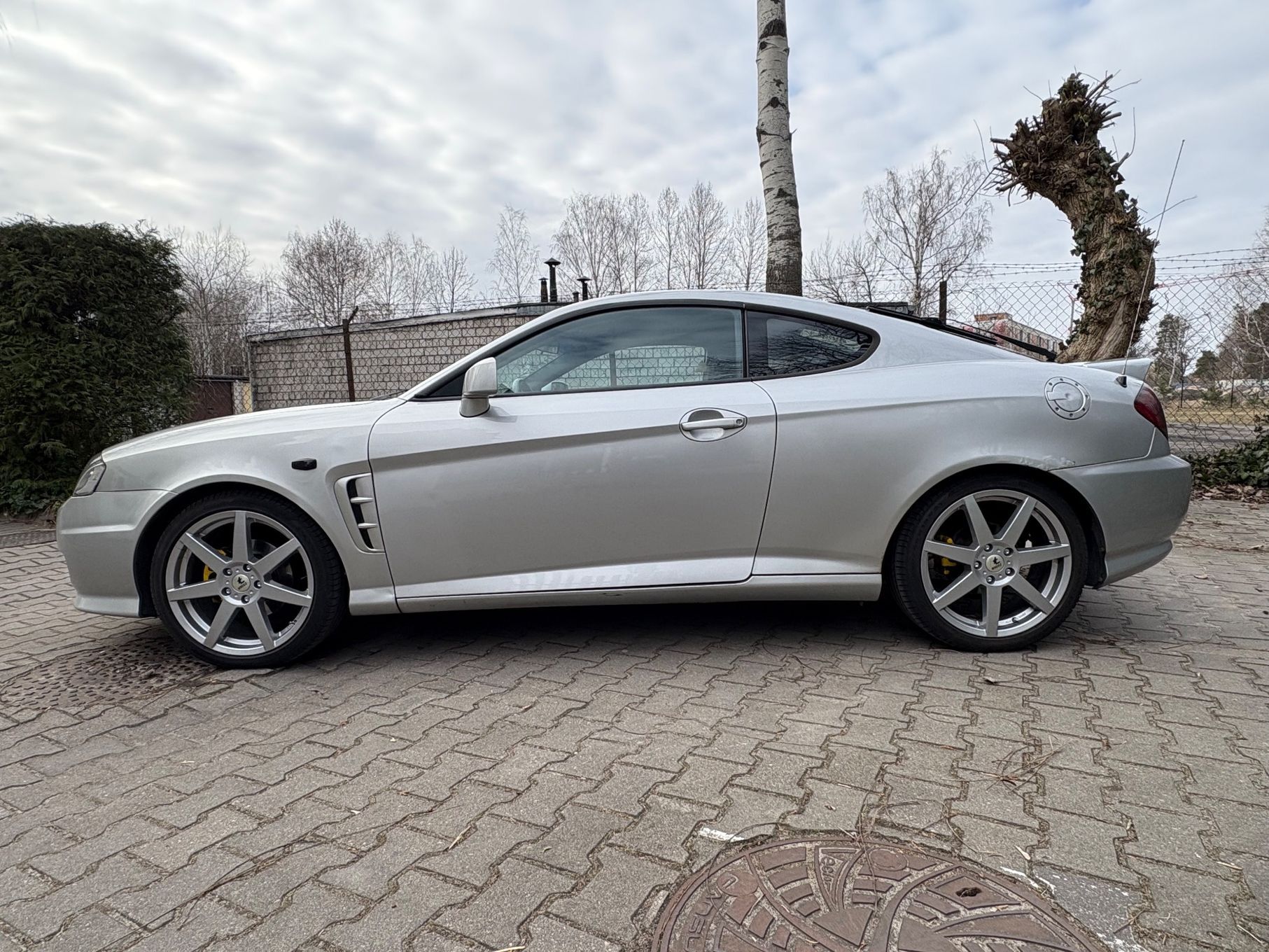 Hyundai Coupe Nowe opony i felgi, uszkodzona uszczelka pod głowicą, przelot, popcorn