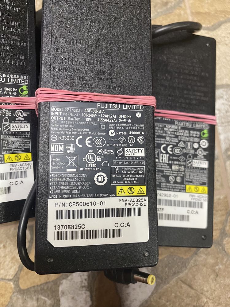 ОПТ,найнижчі ціни, Зарядні оригінал, Fujitsu 5.5x2.5 19V 65w, 80w,
