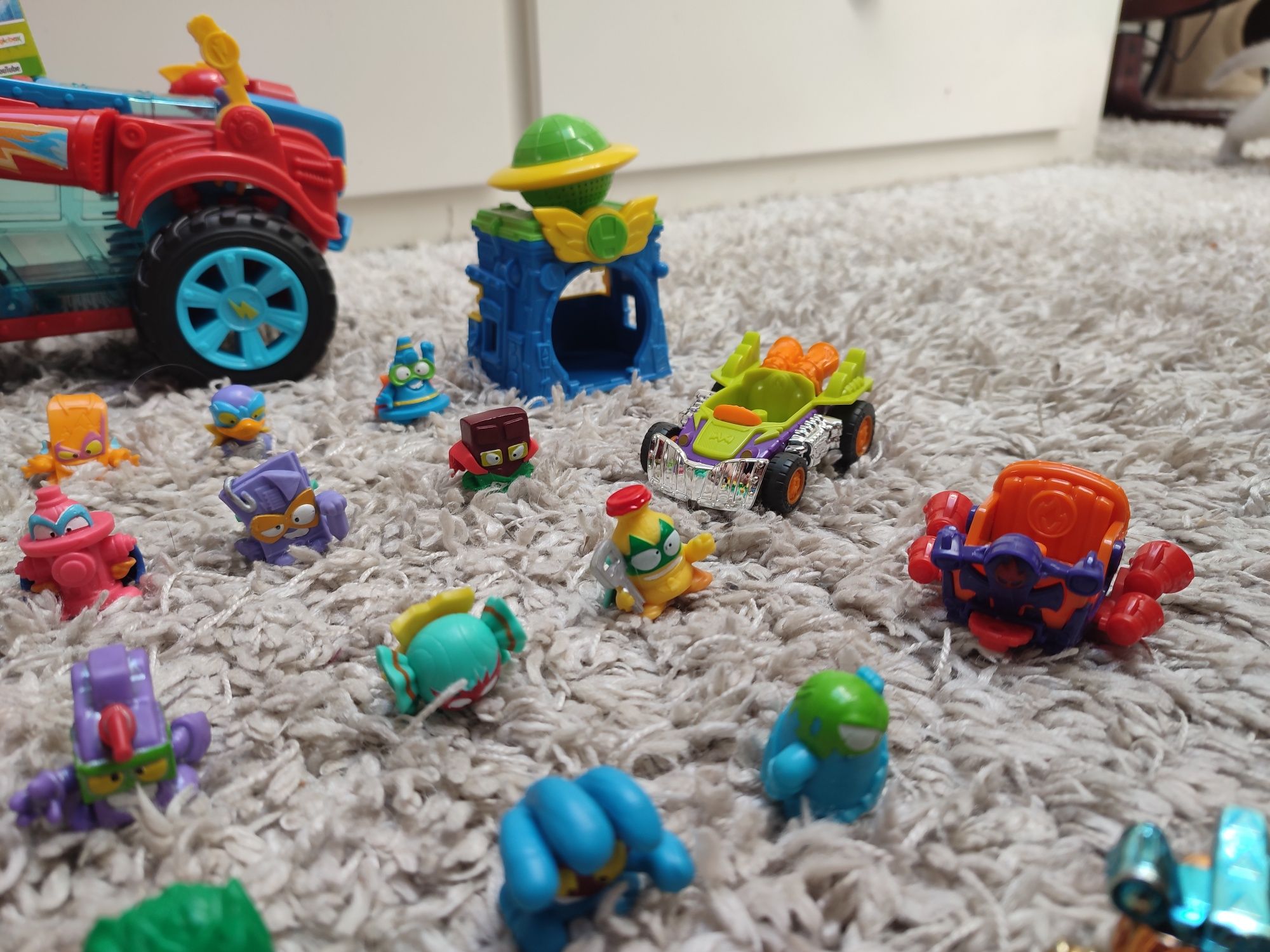 Zestaw zabawek super zings things monster roller figurki kazoom kid au