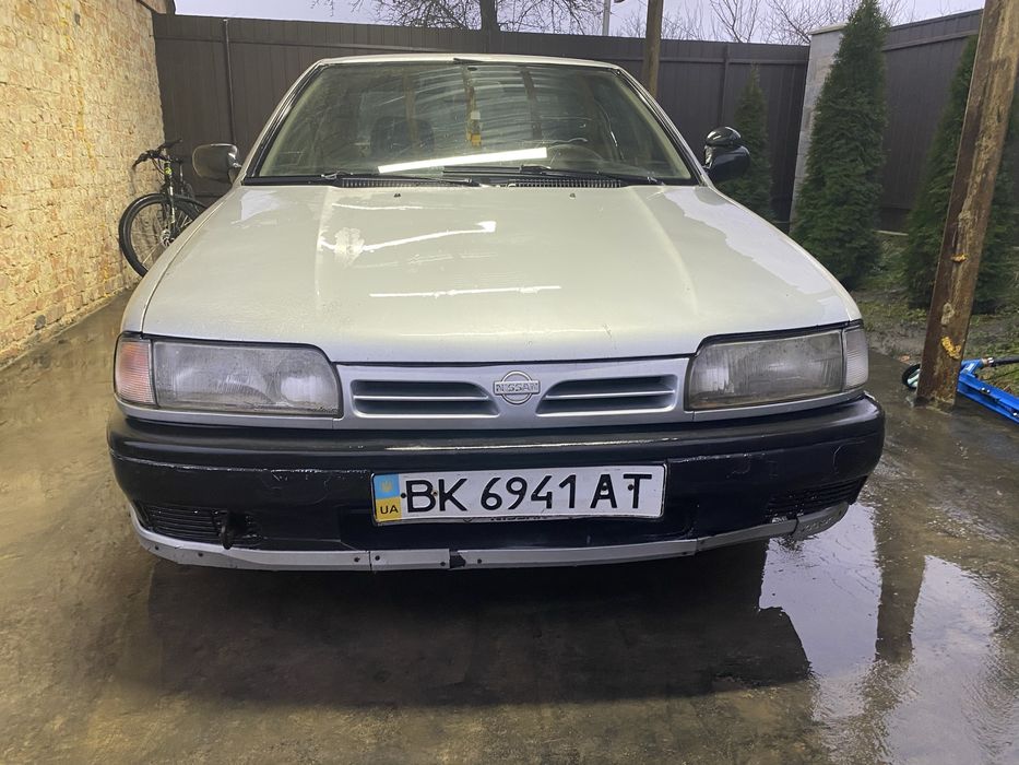 Продам нісан примера