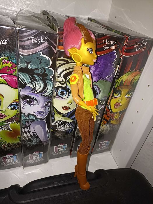 Monster High Gilda Goldstag