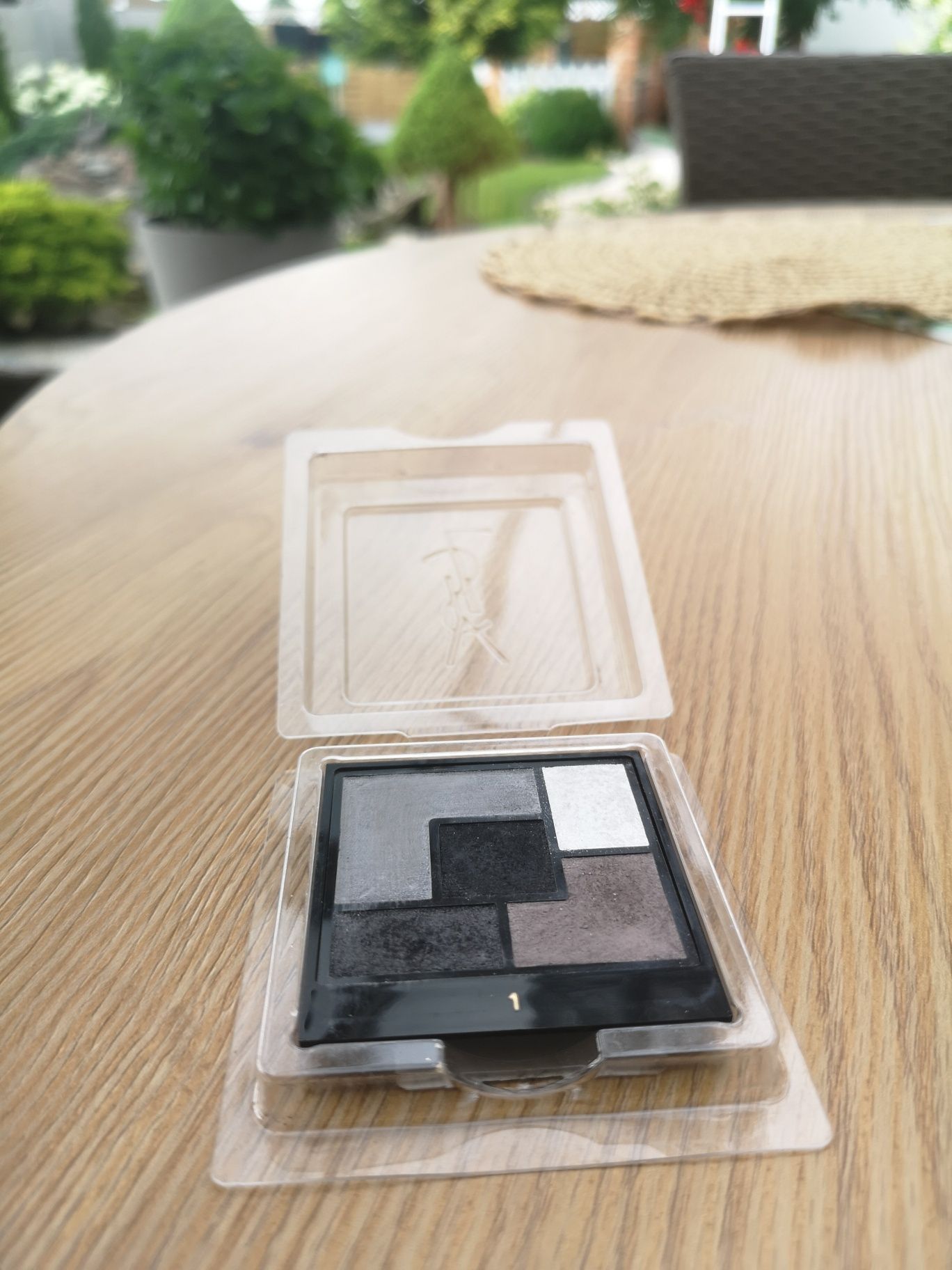 Cienie do powiek Yves Saint Laurent couture palette