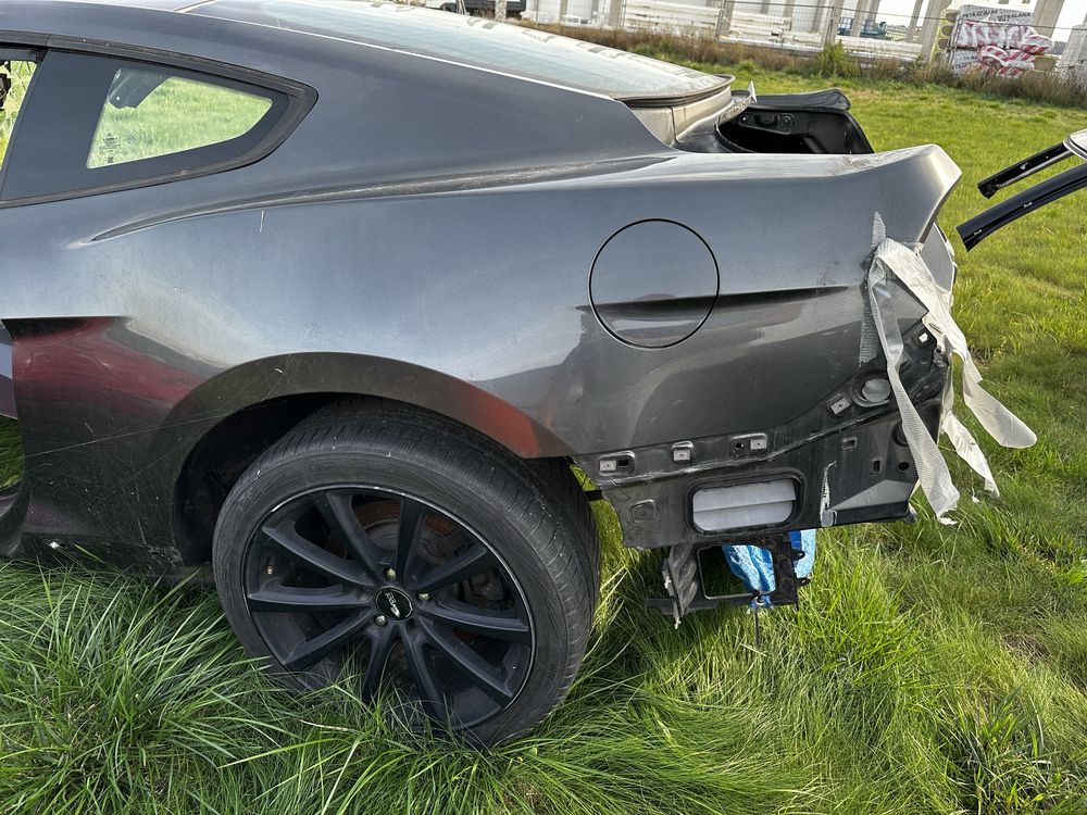Ford Mustang 15- cwiartka lewa prawa pas tylny dach okazja