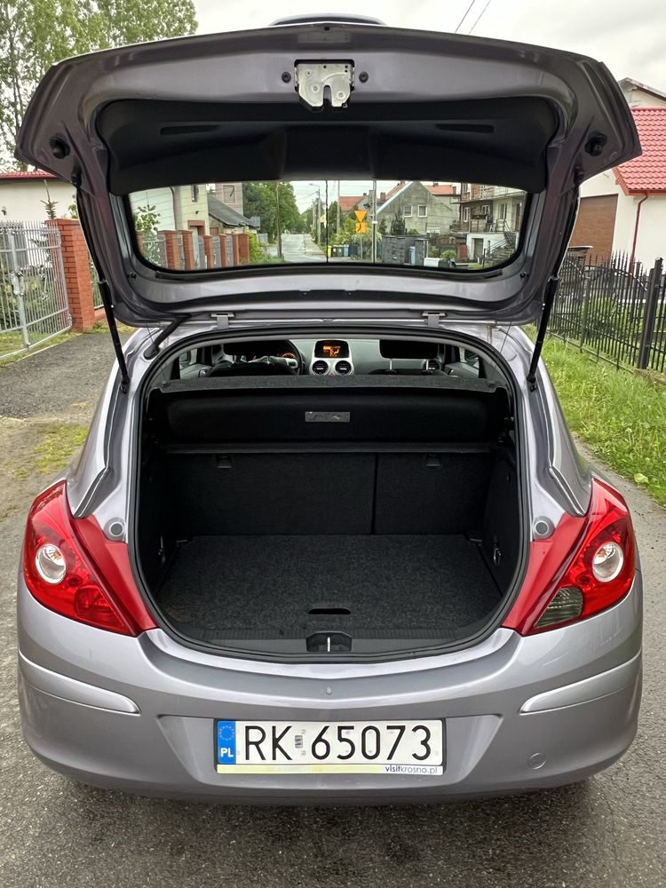 Opel Corsa D 1.2 80KM benzyna w bardzo dobrym stanie!