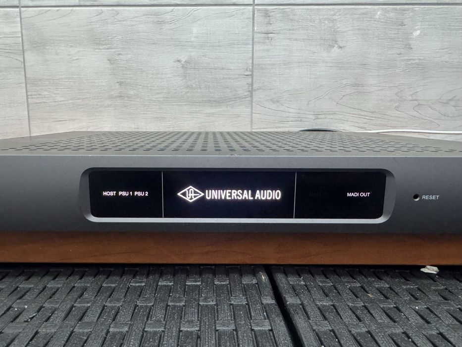 Uad 2 live rack universal audio nowy 13 tys pln 36 pluginów okazja
