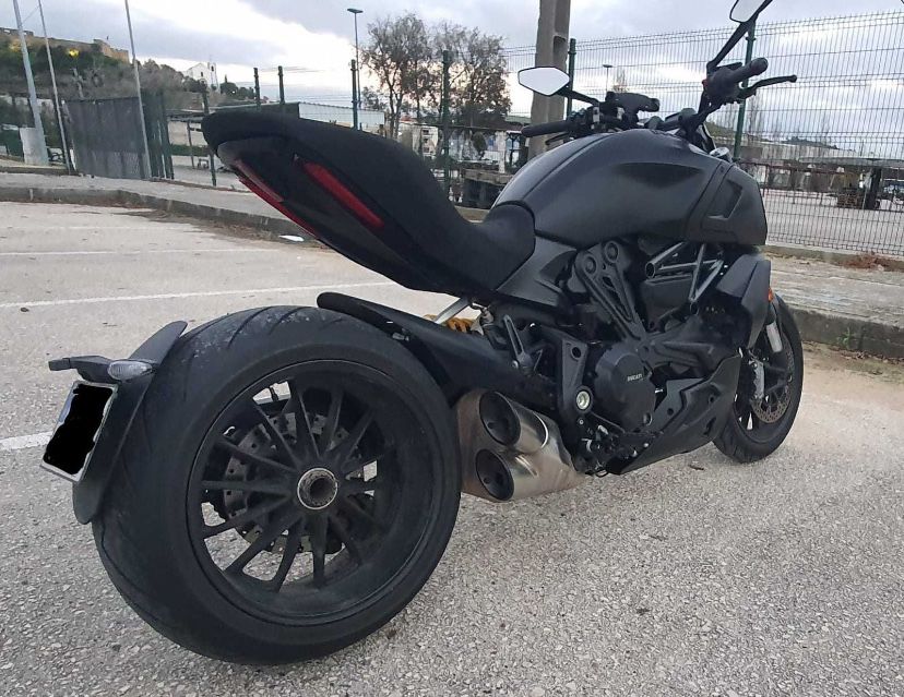 Ducati Diavel 2021 - Dark Stealth