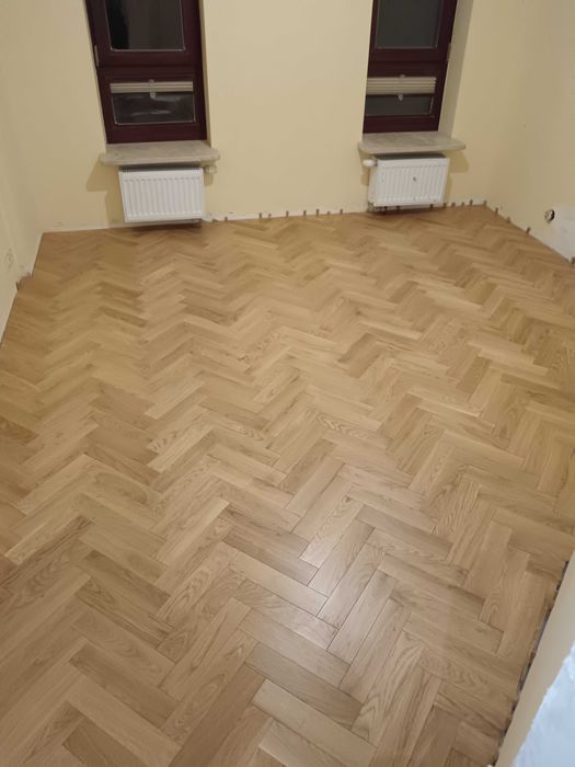 Układanie Paneli , podłóg winylowych , sprawnie , niedrogo .