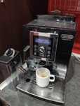 Ekspres do kawy Delonghi cappuccino