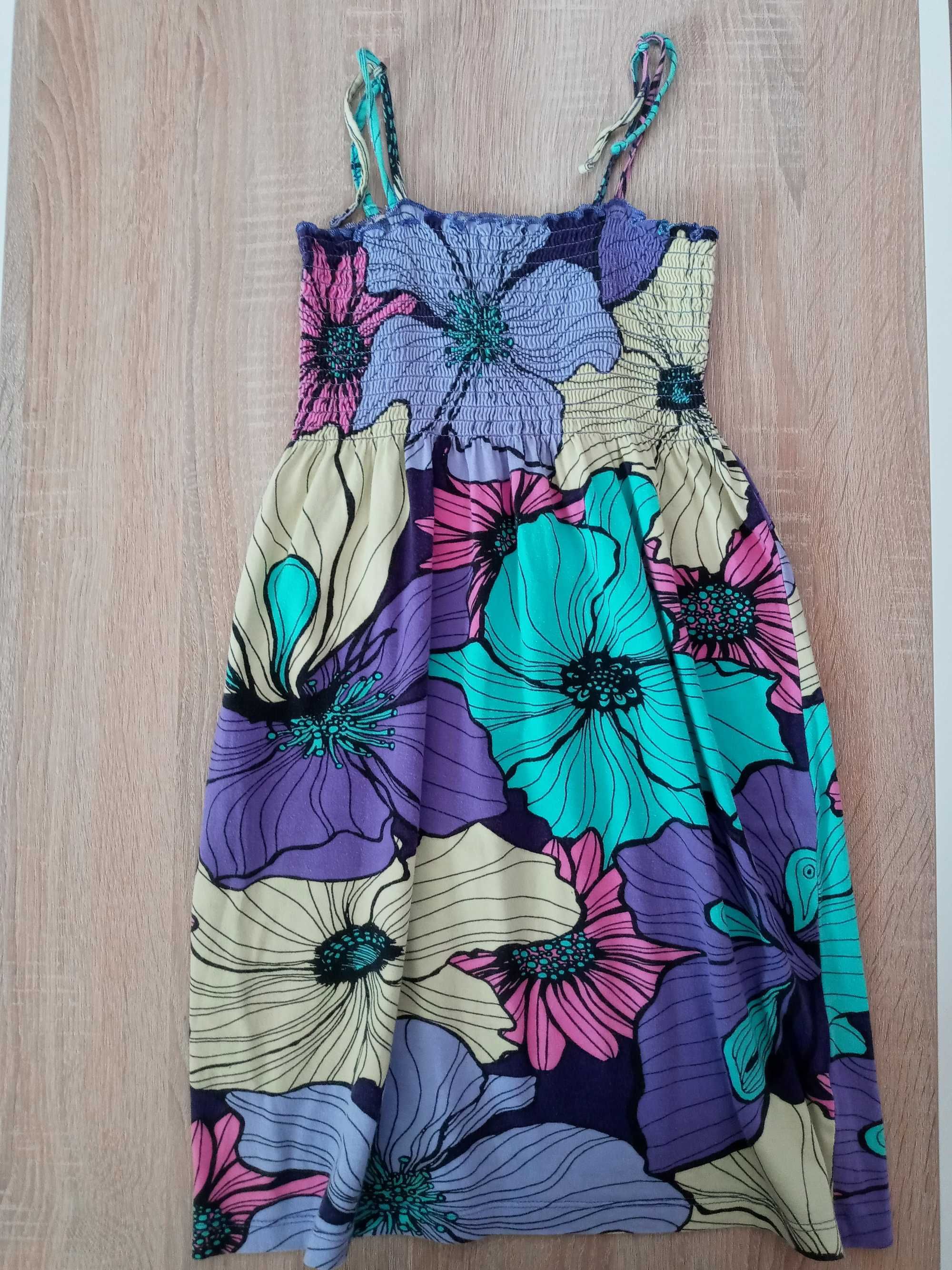 Kolorowa sukienka w kwiatki 116-122 cm/ 7 lat