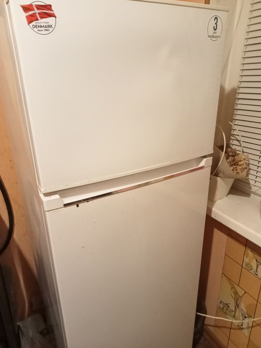 Продам холодильник б/у, в очень хорошем состоянии,.