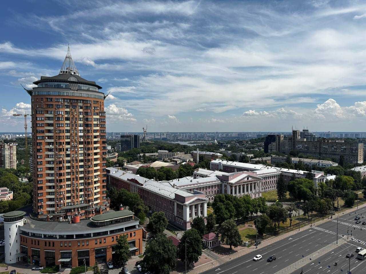 153м2 продаж квартири в ЖК на Печерську