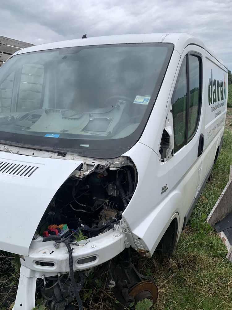 Fiat dukato uszkodzony karoseria