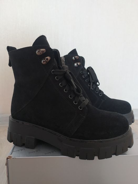 Зимові жіночі ботінки